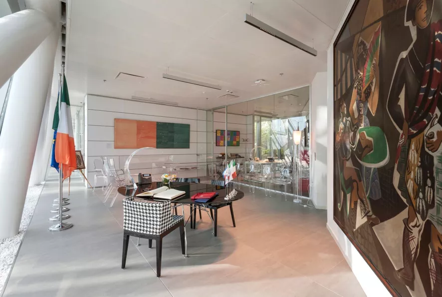 Kartell Small Ghost Buster Nachtkast Kristal 8 Kartell Small Ghost Buster Nachtkast Kristal - Afbeelding 8