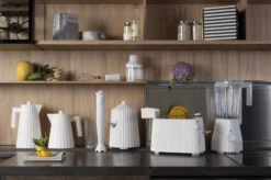 Alessi Plissé Broodrooster Zwart 13 Alessi Plissé Broodrooster Zwart -Beste Meubelcollectie Winkel x886x886 alessi pliss broodrooster8.jpg.pagespeed.ic .eECWkzGJ A