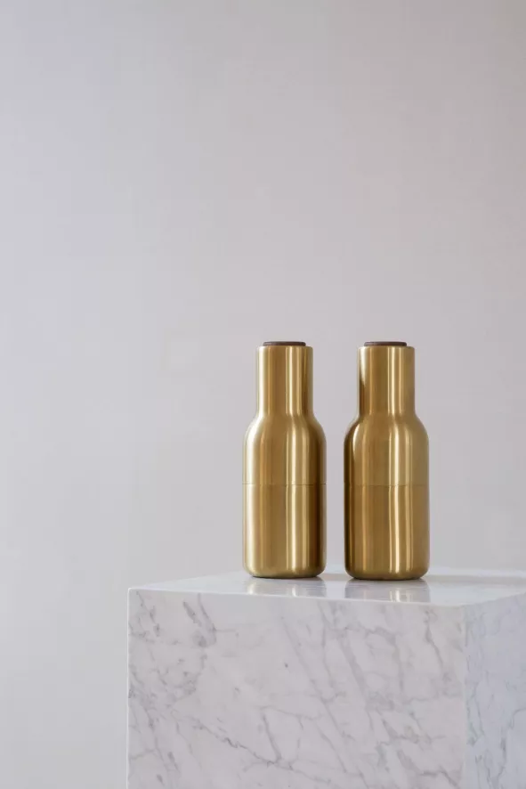 Audo Copenhagen Bottle Grinder Peper- En Zoutmolen Hunting Green/Beige Walnoot 18 Audo Copenhagen Bottle Grinder Peper- En Zoutmolen Hunting Green/Beige Walnoot - Afbeelding 18