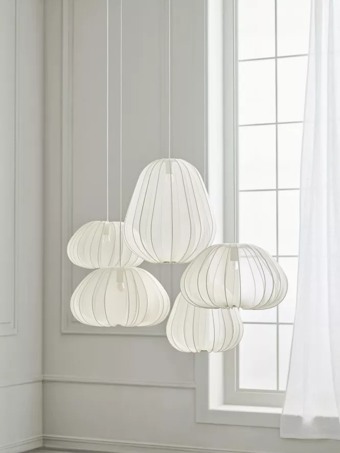 Bolia Balloon Hanglamp Ø50 H30 Ivoor 5 Bolia Balloon Hanglamp Ø50 H30 Ivoor - Afbeelding 5