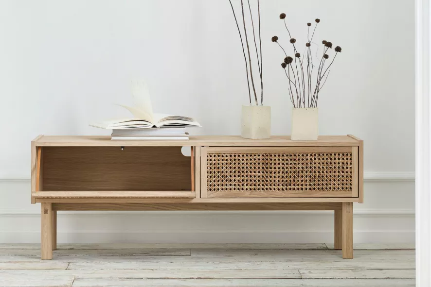 Bolia Cana Tv-meubel Wit Gepigmenteerd Geolied Eiken 2 Bolia Cana Tv-meubel Wit Gepigmenteerd Geolied Eiken - Afbeelding 2