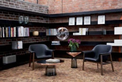 ClassiCon Sedan Walnut Fauteuil Zwart Leer -Beste Meubelcollectie Winkel x886x886 classicon sedan walnut fauteuil7.jpg.pagespeed.ic .C6AE5edGkS