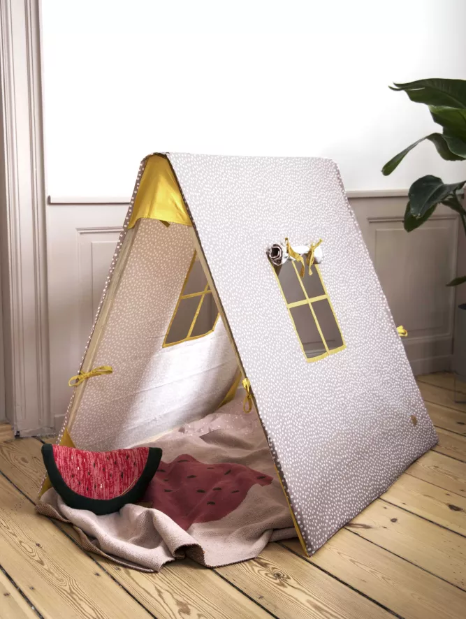 Ferm Living Tent Speelgoed Ladybird Embroidery Naturel 2 Ferm Living Tent Speelgoed Ladybird Embroidery Naturel - Afbeelding 2