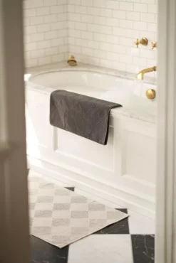 FDB Møbler R33 Badmat 50x84,5 Grijs -Beste Meubelcollectie Winkel x886x886 fdb m bler r33 badmat 50x84 53.jpg.pagespeed.ic .6AOXlhmQTg