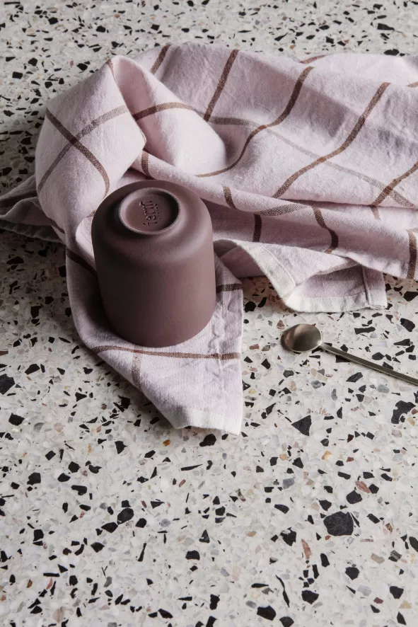 Ferm Living Hale Yarn-dyed Theedoek Faded Blue/Burgundy 15 Ferm Living Hale Yarn-dyed Theedoek Faded Blue/Burgundy - Afbeelding 15