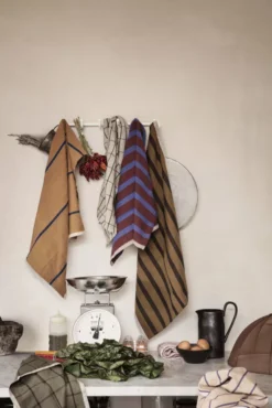 Ferm Living Hale Yarn-dyed Theedoek Faded Blue/Burgundy 36 Ferm Living Hale Yarn-dyed Theedoek Faded Blue/Burgundy -Beste Meubelcollectie Winkel x886x886 ferm living hale yarn dyed theedoek26.jpg.pagespeed.ic .mTdyKq82f6