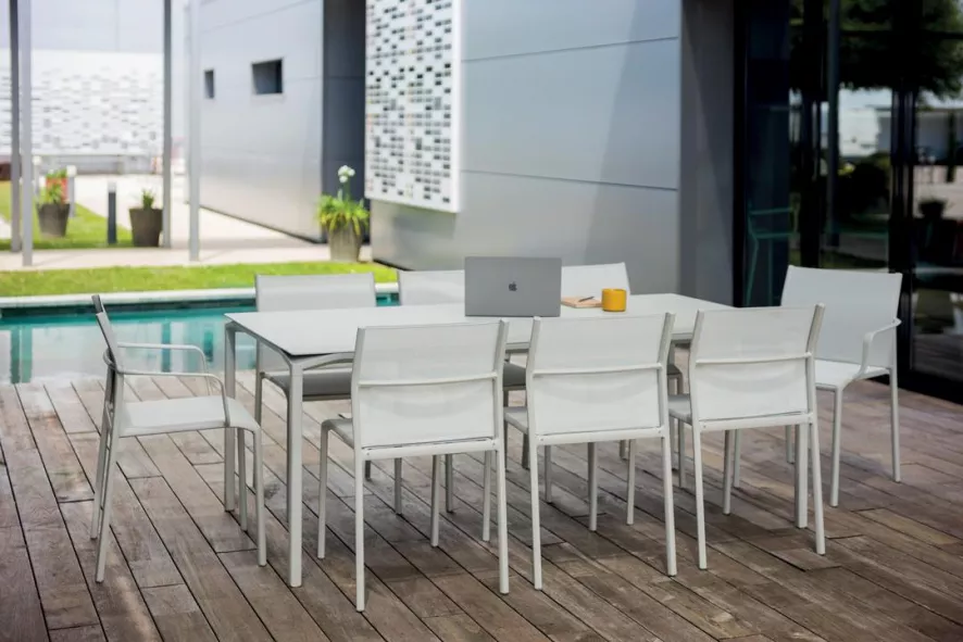 Fermob Calvi Tuintafel 195x95 Poppy 15 Fermob Calvi Tuintafel 195x95 Poppy - Afbeelding 15