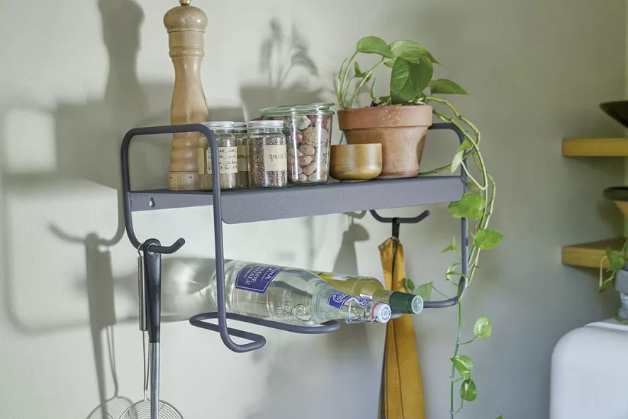 Fermob Picolino Wandplank Liquorice 4 Fermob Picolino Wandplank Liquorice - Afbeelding 4