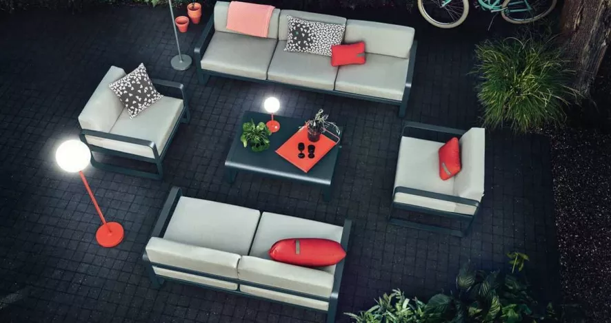 Fermob Bellevie 3-zit Loungebank Kussen Flannelgrijs Chili 3 Fermob Bellevie 3-zit Loungebank Kussen Flannelgrijs Chili - Afbeelding 3