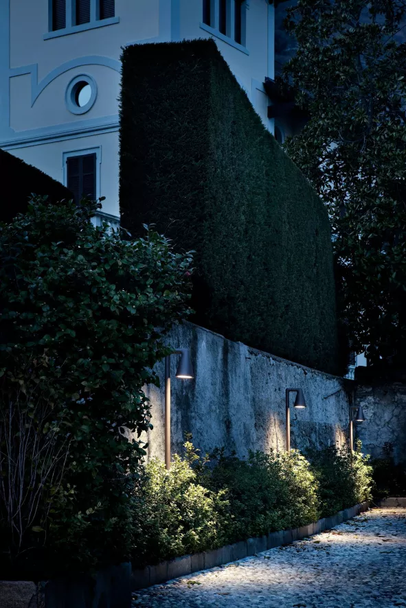 Flos Belvedere Spot F3 Vloerlamp LED Antraciet 2 Flos Belvedere Spot F3 Vloerlamp LED Antraciet - Afbeelding 2