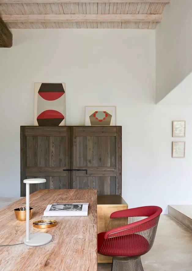 Flos Oblique QI Bureaulamp LED Met Mobiele Oplader Mat Roest 5 Flos Oblique QI Bureaulamp LED Met Mobiele Oplader Mat Roest - Afbeelding 5