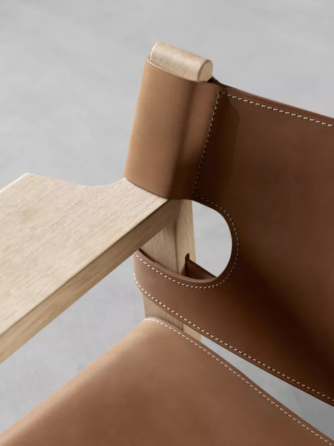 Fredericia The Spanish Chair Fauteuil Smoke Oak Oiled Black 4 Fredericia The Spanish Chair Fauteuil Smoke Oak Oiled Black - Afbeelding 4