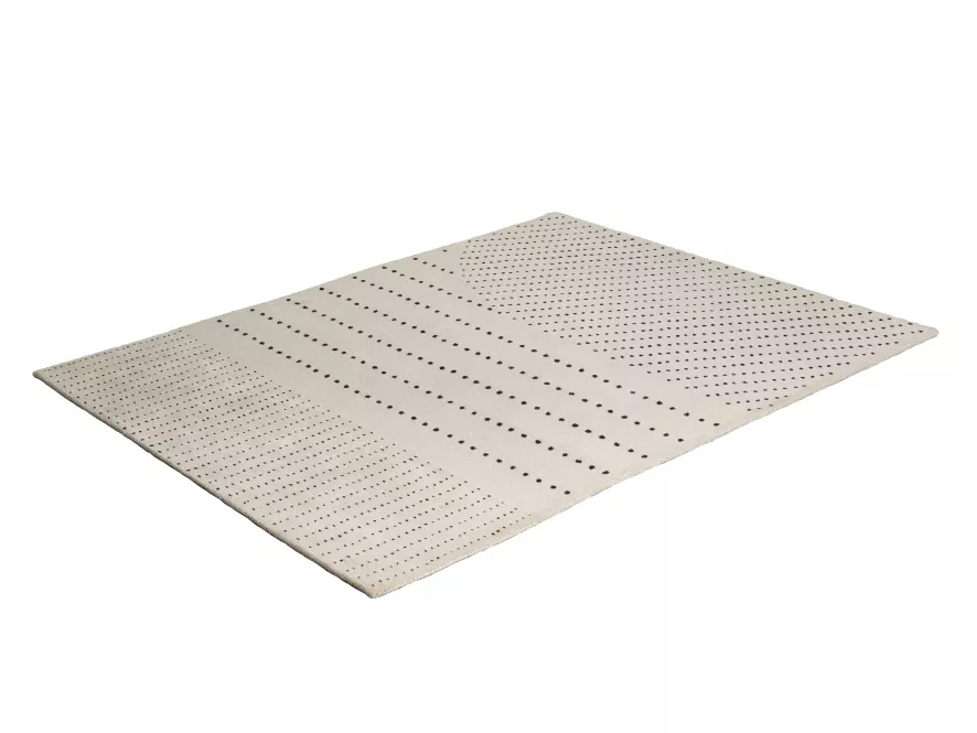 Fritz Hansen Cecilie Manz Dots Vloerkleed 150x190 1 Fritz Hansen Cecilie Manz Dots Vloerkleed 150x190