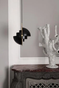 Gubi Multi-Lite Hanglamp Ø36 Large Messing/sea Grey 28 Gubi Multi-Lite Hanglamp Ø36 Large Messing/sea Grey -Beste Meubelcollectie Winkel x886x886 gubi multi lite hanglamp9.jpg.pagespeed.ic .KA vVpkqJ