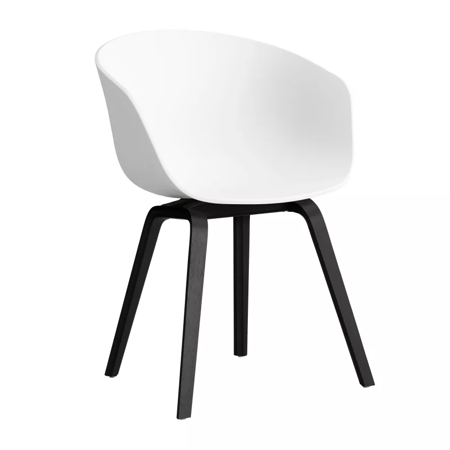 Hay AAC22 Stoel Zwart Gelakt Eiken Onderstel White 1 Hay AAC22 Stoel Zwart Gelakt Eiken Onderstel White