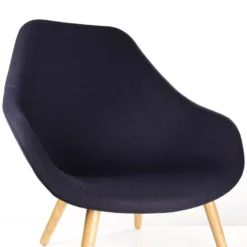 Hay About A Lounge Chair High /Soft AAL92 Fauteuil, Bekleding Steelcut Trio 133, Onderstel Gezeept Eiken -Beste Meubelcollectie Winkel x886x886 hay about a lounge chair aal92 stoel detail 3.jpg.pagespeed.ic .G75he oZQF