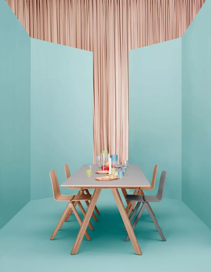 Hay Copenhague CPH30 Tafel 250x90, Gelakt Eiken, Zwart Linoleum 10 Hay Copenhague CPH30 Tafel 250x90, Gelakt Eiken, Zwart Linoleum - Afbeelding 10