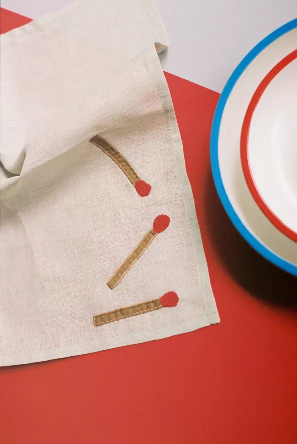 Hay Sobremesa Schaal S Ø20 White With Red Rim 5 Hay Sobremesa Schaal S Ø20 White With Red Rim - Afbeelding 5