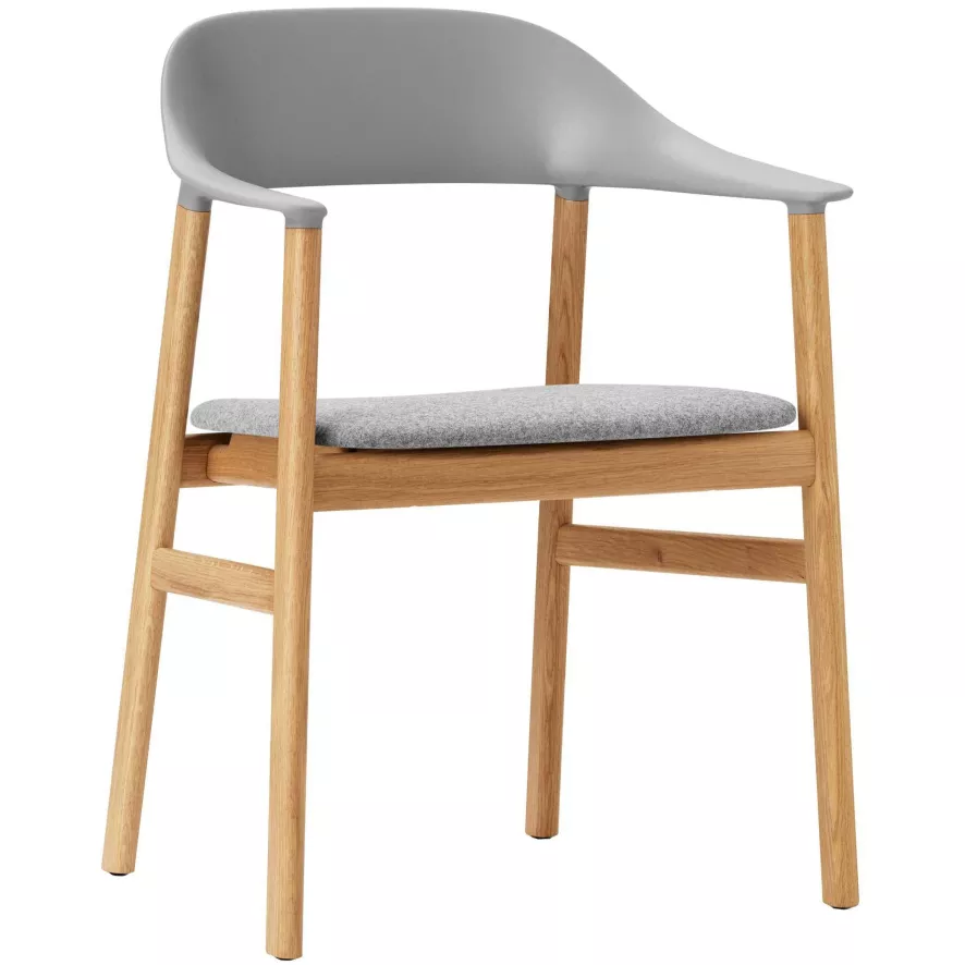 Normann Copenhagen Herit Armchair Oak Stoel Synergy Grijs 1 Normann Copenhagen Herit Armchair Oak Stoel Synergy Grijs