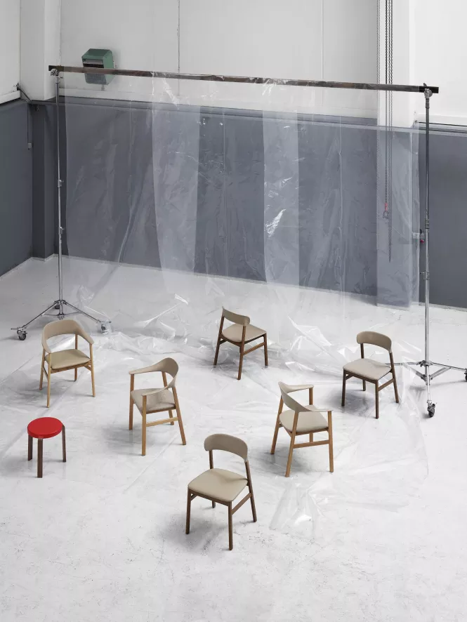 Normann Copenhagen Herit Armchair Oak Stoel Synergy Grijs 12 Normann Copenhagen Herit Armchair Oak Stoel Synergy Grijs - Afbeelding 12