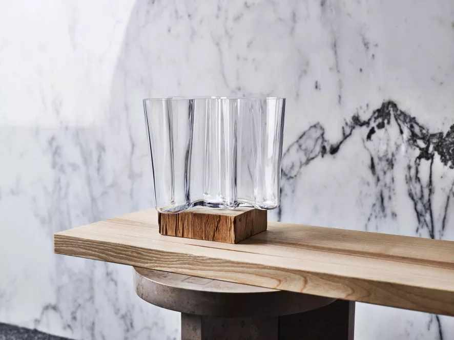 Iittala Alvar Aalto Vaas 16cm Helder 6 Iittala Alvar Aalto Vaas 16cm Helder - Afbeelding 6