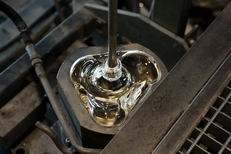 Iittala Alvar Aalto Vaas 16cm Helder 12 Iittala Alvar Aalto Vaas 16cm Helder - Afbeelding 12