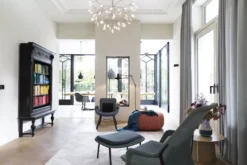 Vitra Slow Chair Met Ottoman Loungestoel Bruin/créme / Poedercoating Aubergine -Beste Meubelcollectie Winkel x886x886 jkfmonabri17hr006.jpg.pagespeed.ic .xnhGF bmOx