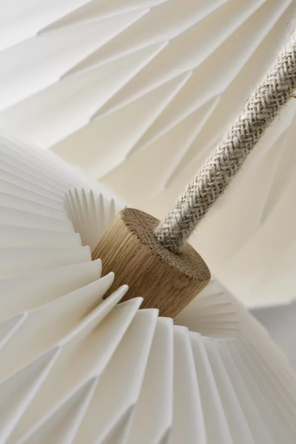 LE KLINT The Bouquet Single Hanglamp Ø45 Papier Extra Large 2 LE KLINT The Bouquet Single Hanglamp Ø45 Papier Extra Large - Afbeelding 2