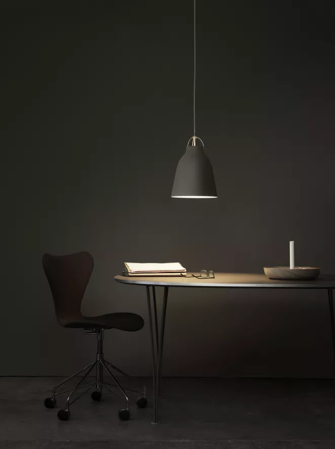 Fritz Hansen Caravaggio P3 Hanglamp Ø40 Matt Dark Ultramarine 17 Fritz Hansen Caravaggio P3 Hanglamp Ø40 Matt Dark Ultramarine - Afbeelding 17