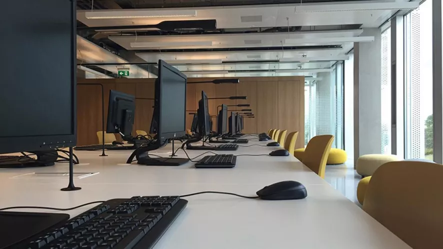 Lumina Flo Grommet F20 Bureaulamp LED 2700K Gunmetal 4 Lumina Flo Grommet F20 Bureaulamp LED 2700K Gunmetal - Afbeelding 4