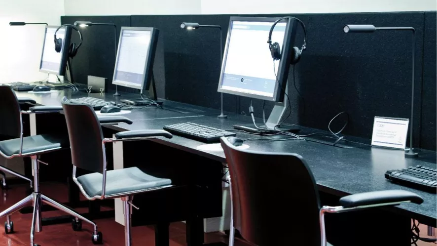 Lumina Flo Grommet F20 Bureaulamp LED 2700K Gunmetal 9 Lumina Flo Grommet F20 Bureaulamp LED 2700K Gunmetal - Afbeelding 9