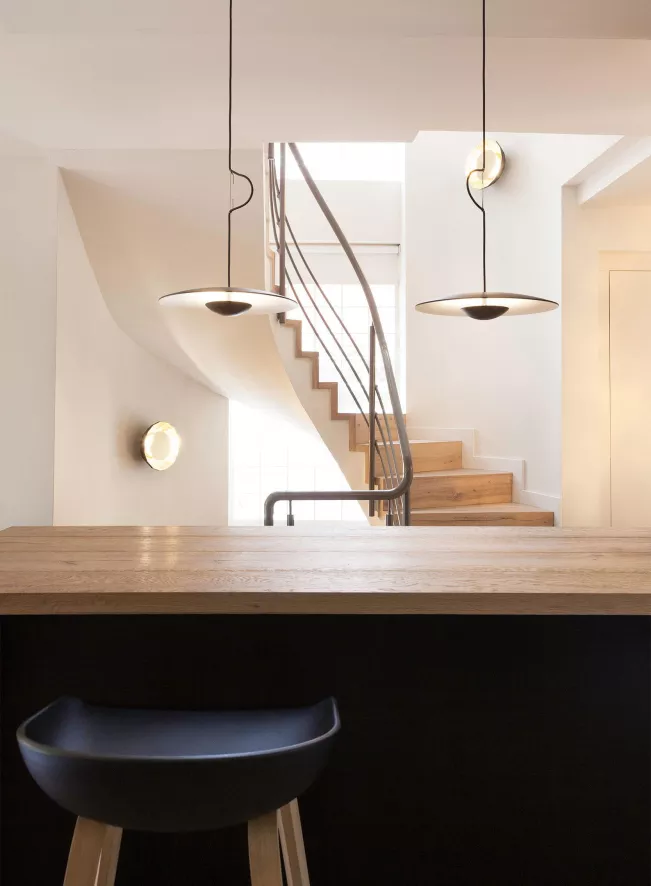 Marset Ginger Hanglamp Ø60 LED DALI Wengé/wit 5 Marset Ginger Hanglamp Ø60 LED DALI Wengé/wit - Afbeelding 5