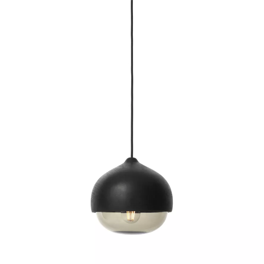 Mater Design Terho Hanglamp Ø24 Medium Zwart 1 Mater Design Terho Hanglamp Ø24 Medium Zwart