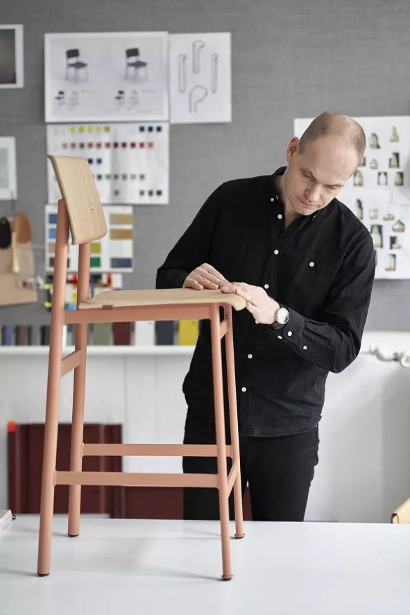 Muuto Loft Barkruk 75cm Dusty Green/eiken 15 Muuto Loft Barkruk 75cm Dusty Green/eiken - Afbeelding 15