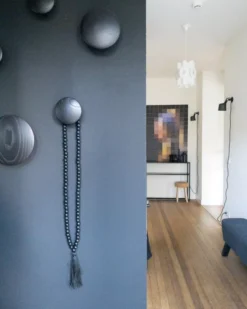 Muuto The Dots Haak 17cm Dark Grey -Beste Meubelcollectie Winkel x886x886 myflinders muuto vipp farrowandball hal woonkamer.jpg.pagespeed.ic .GKQTGPCi2l 2