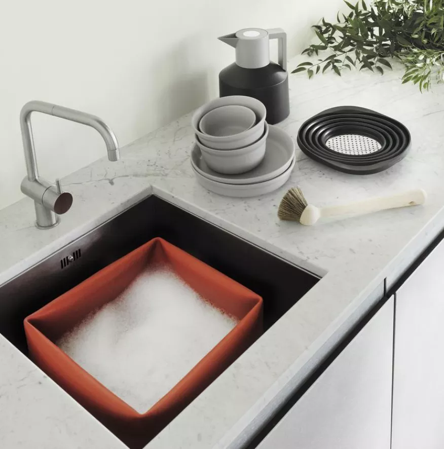 Normann Copenhagen Geo Vacuum Thermoskan Wit/goud 12 Normann Copenhagen Geo Vacuum Thermoskan Wit/goud - Afbeelding 12