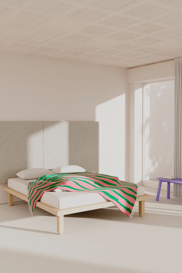 Objekte Unserer Tage Kaya Bed 160x200 Beuken Lila 2 Objekte Unserer Tage Kaya Bed 160x200 Beuken Lila - Afbeelding 2