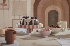 OYOY Toppu Schaal Op Voet Ø27 Optic Blue -Beste Meubelcollectie Winkel x886x886 oyoy toppu schaal op voet 275.jpg.pagespeed.ic .EIICt07DFm