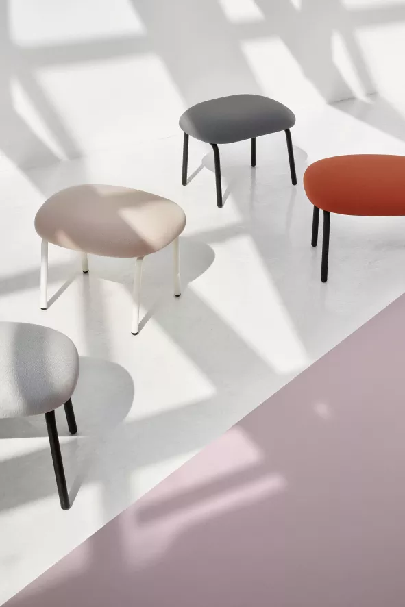 Puik Dost Voetenbank Stalen Onderstel Roze 5 Puik Dost Voetenbank Stalen Onderstel Roze - Afbeelding 5