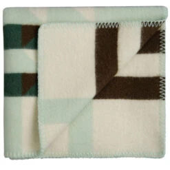 Røros Tweed Kvam Plaid 135x200 Greyscale 31 Røros Tweed Kvam Plaid 135x200 Greyscale -Beste Meubelcollectie Winkel x886x886 r ros tweed kvam plaid 135x2003.jpg.pagespeed.ic .RDvp9A8ktp