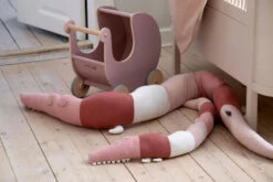 Sebra Mini Sleepy Croc Krokodil Knuffel Powder Blue 7 Sebra Mini Sleepy Croc Krokodil Knuffel Powder Blue -Beste Meubelcollectie Winkel x886x886 sebra mini sleepy croc knuffel3.jpg.pagespeed.ic .AnmULaqrof