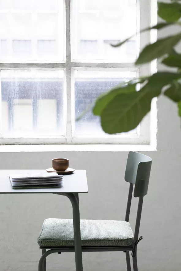 Serax August By Vincent Van Duysen Tuinstoel Zwart 8 Serax August By Vincent Van Duysen Tuinstoel Zwart - Afbeelding 8