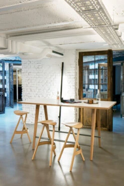 Thonet 404 H Barkruk Zwart -Beste Meubelcollectie Winkel x886x886 thonet 404 h barkruk12.jpg.pagespeed.ic .HPRSu7WxVy