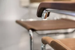 Thonet S35 LV Fauteuil Koeienhuid Bruin/wit -Beste Meubelcollectie Winkel x886x886 thonet s35 fauteuil1.jpeg.pagespeed.ic .2P1HWGzF5M