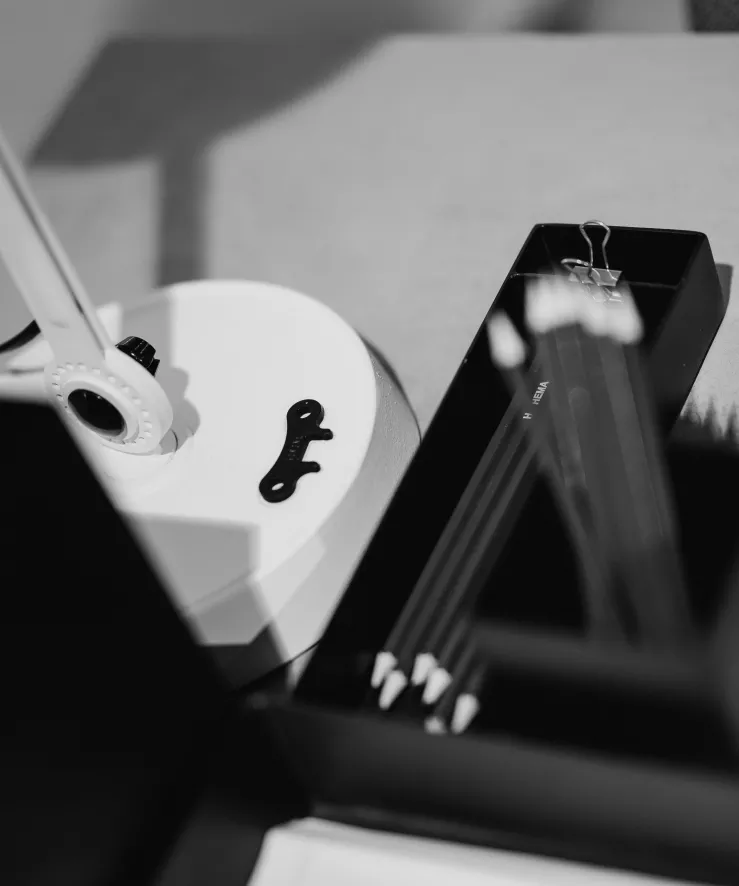 Tonone Bolt Tafellamp Small Ash Grey 10 Tonone Bolt Tafellamp Small Ash Grey - Afbeelding 10