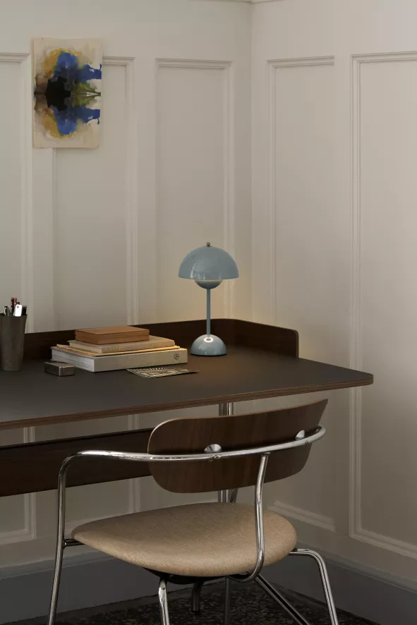 &tradition FlowerPot VP9 Tafellamp LED Oplaadbaar Stone Blue 7 &tradition FlowerPot VP9 Tafellamp LED Oplaadbaar Stone Blue - Afbeelding 7