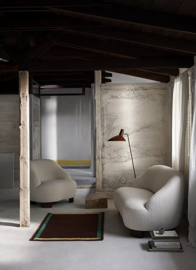 &tradition Margas LC3 Sofa Zwart Onderstel Zero 0011 4 &tradition Margas LC3 Sofa Zwart Onderstel Zero 0011 - Afbeelding 4