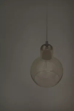 &tradition Mega Bulb Hanglamp Ø18 Goud, Transparant Snoer -Beste Meubelcollectie Winkel x886x886 tradition mega bulb hanglamp11.jpg.pagespeed.ic .p GBywzVqc