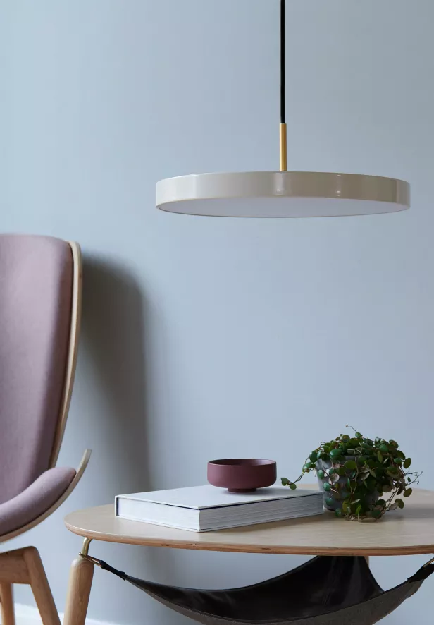 Umage Asteria Hanglamp Ø43 LED Medium Messing/antraciet 15 Umage Asteria Hanglamp Ø43 LED Medium Messing/antraciet - Afbeelding 15